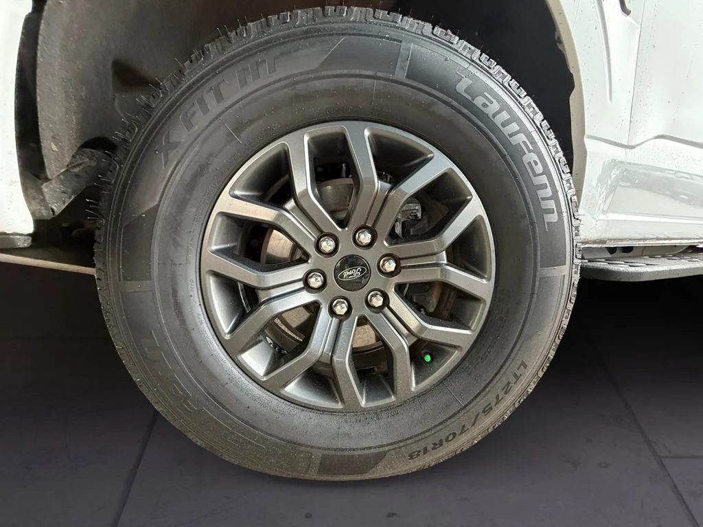Used 2023 White Ford Tremor image 9