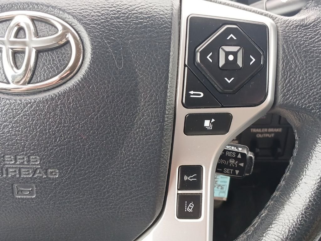 Used 2018 Red Toyota Limited image 22