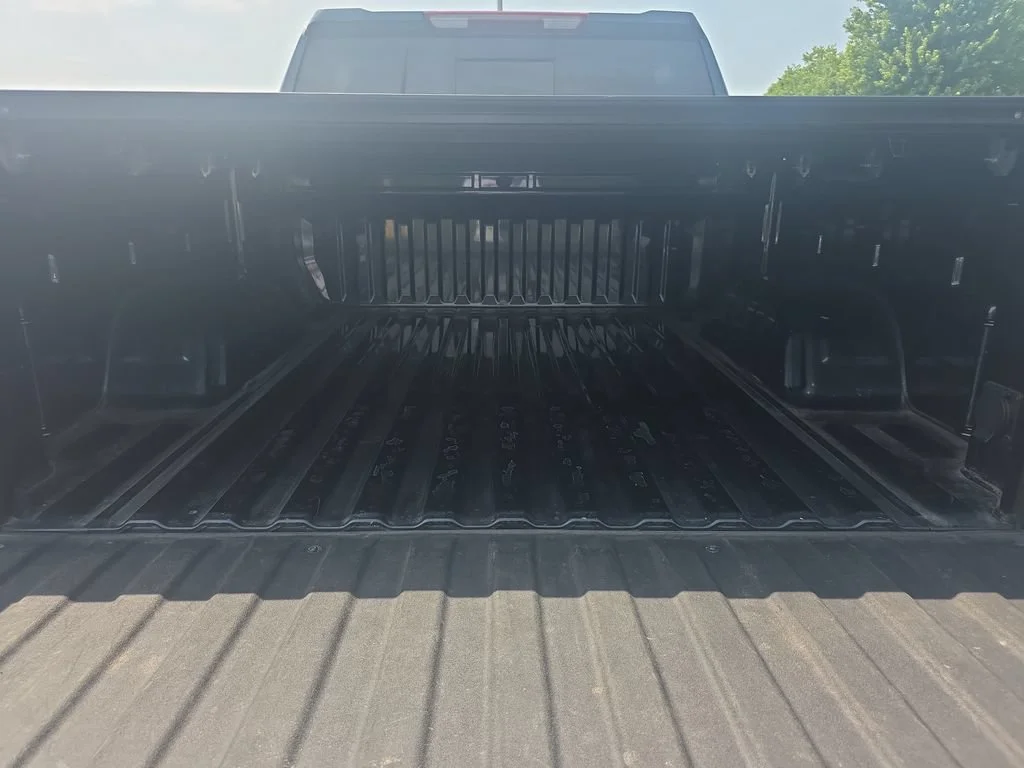 Used 2020 BLACK Chevrolet LT Trail Boss image 23