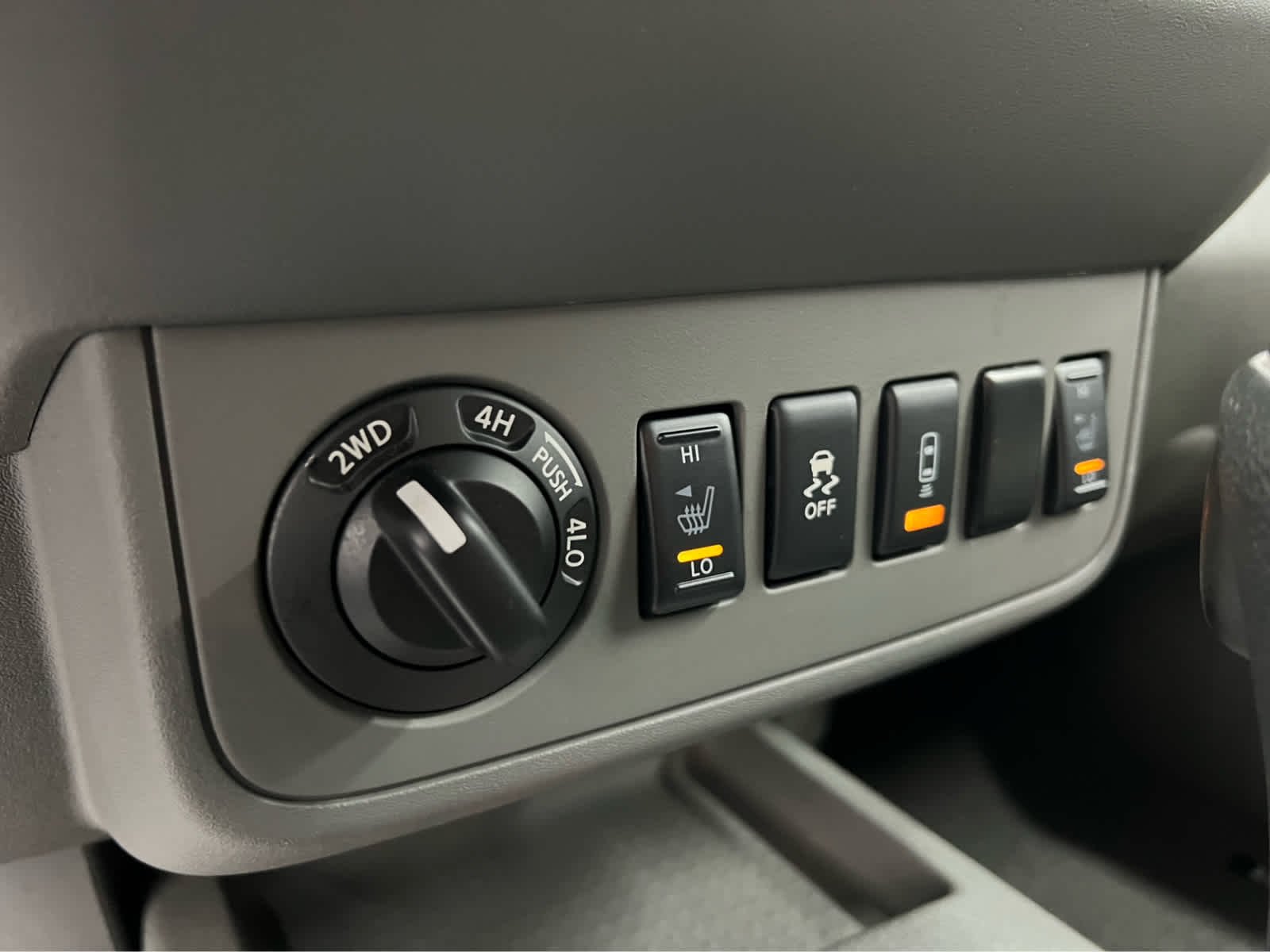 Used 2021 Cayenne Red Metallic Nissan SV image 20