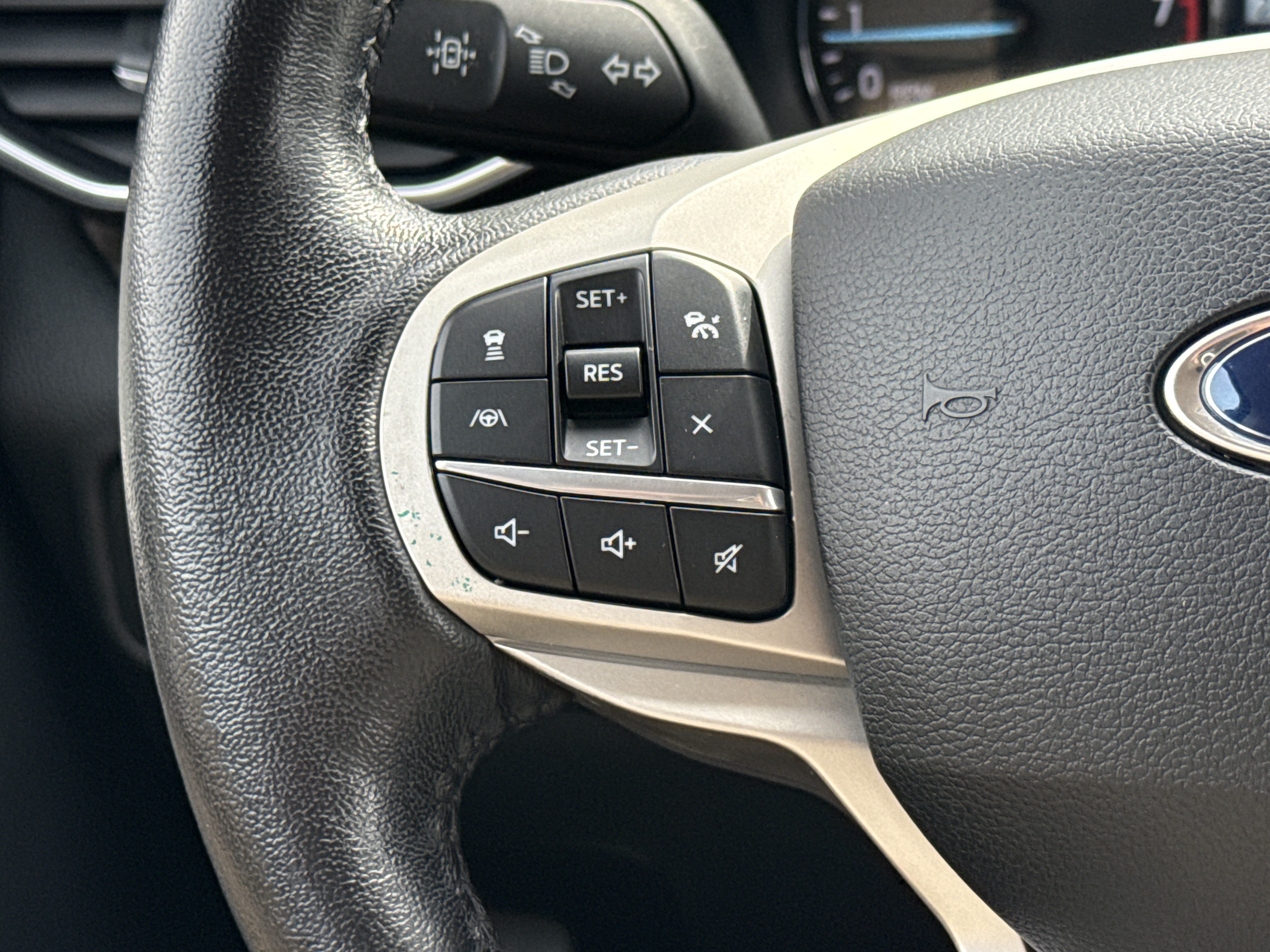 Used 2021 Gray Ford Limited image 25