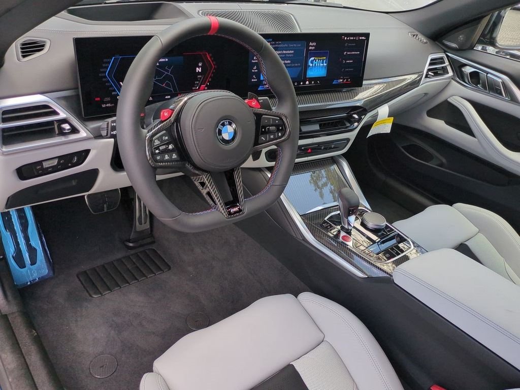 New 2027 Tanzanite Blue II Metallic BMW Competition image 15