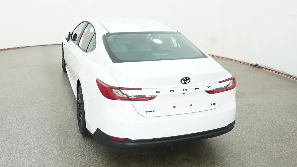 New 2026 Ice Cap Toyota LE image 14