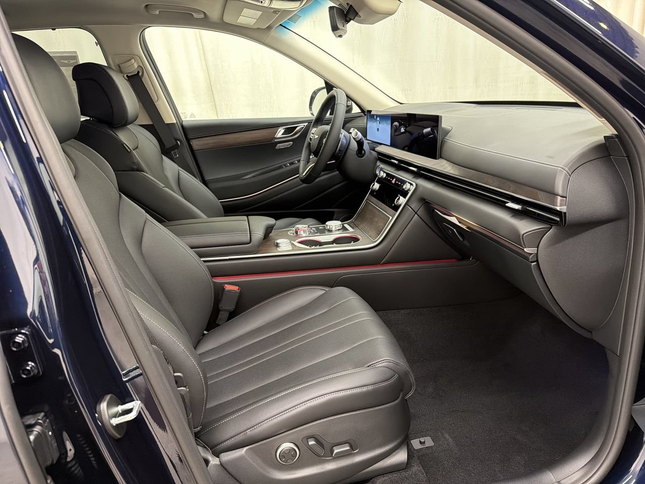 New 2026 Capri Blue Genesis 2.5T SELECT image 15