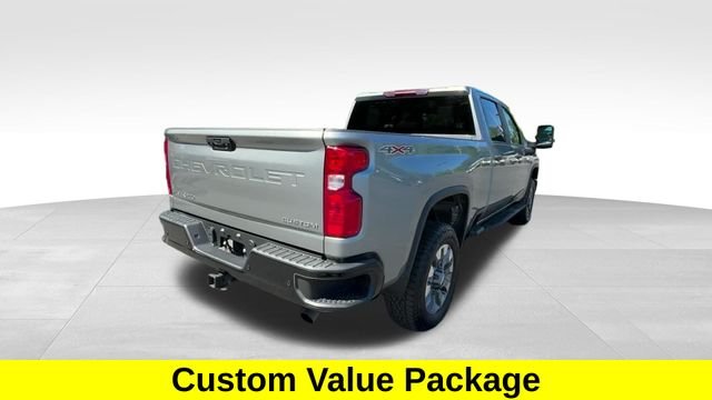 Used 2024 Gray Chevrolet Custom image 6