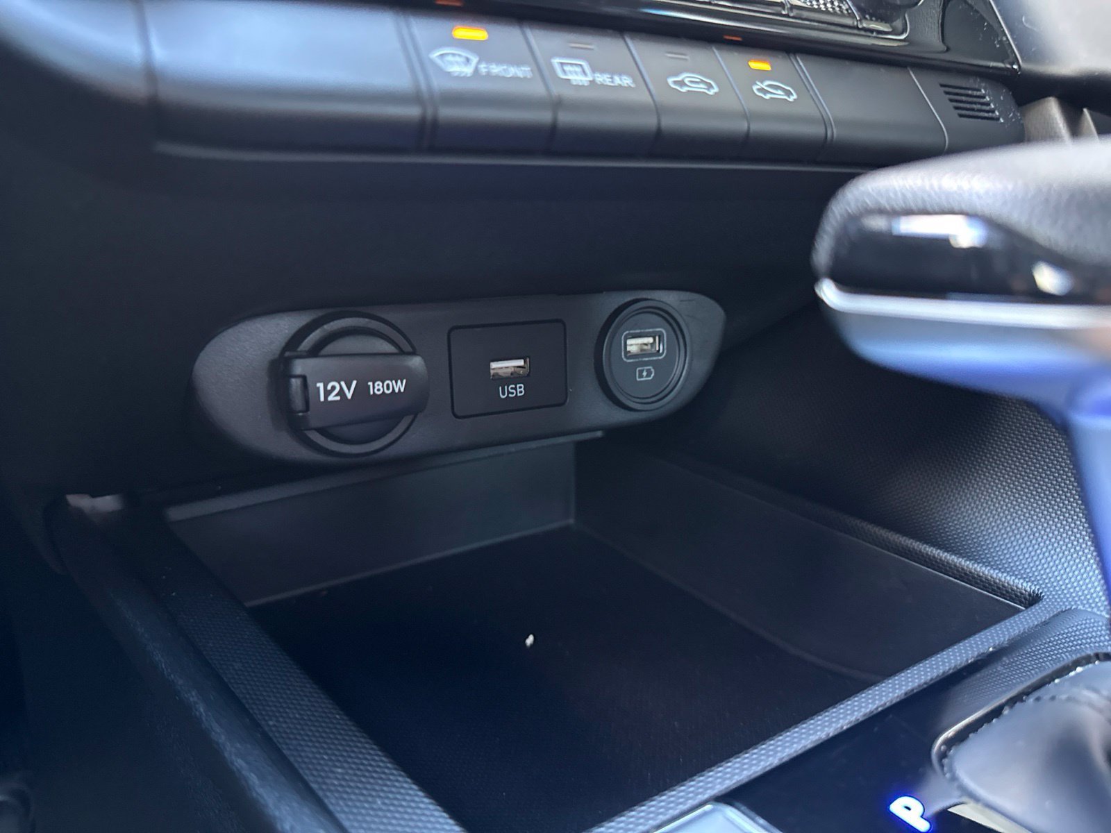 Used 2022  Hyundai SEL image 25