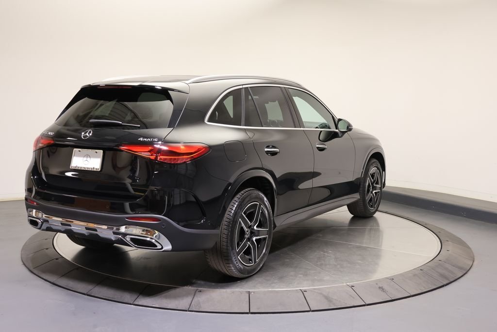 New 2027 Black Mercedes-Benz GLC 300 image 7