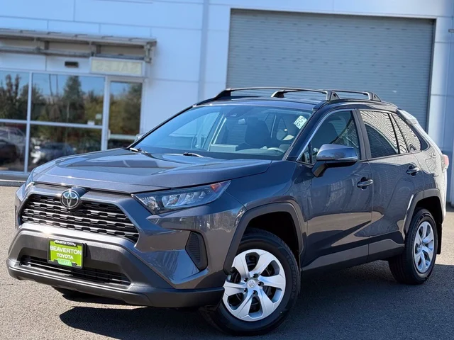 2020 Toyota RAV4 LE