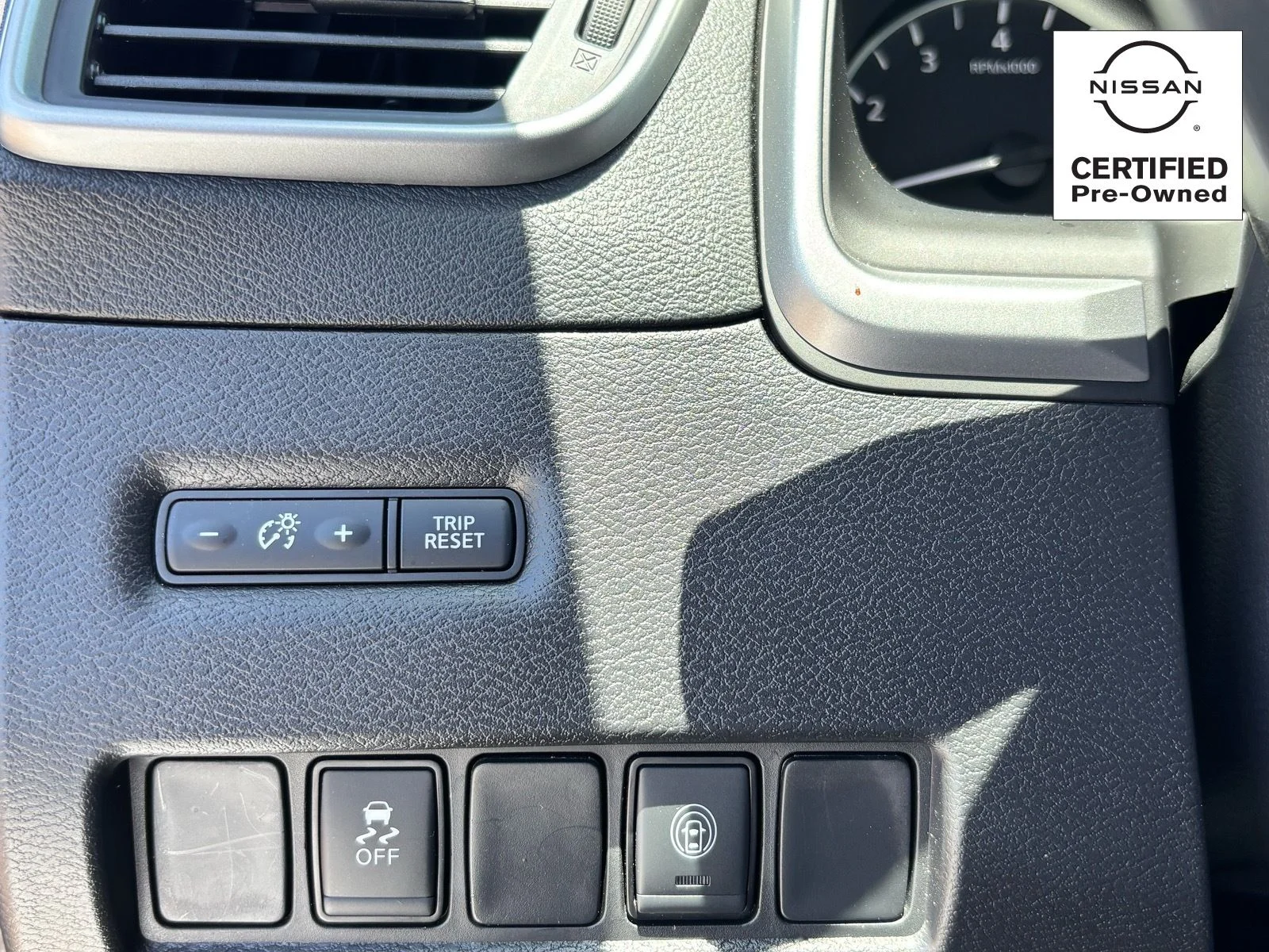 Used 2020 Gun Metallic Nissan SV image 27