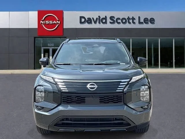 Used 2026 Moonrock Gray Nissan Platinum image 29