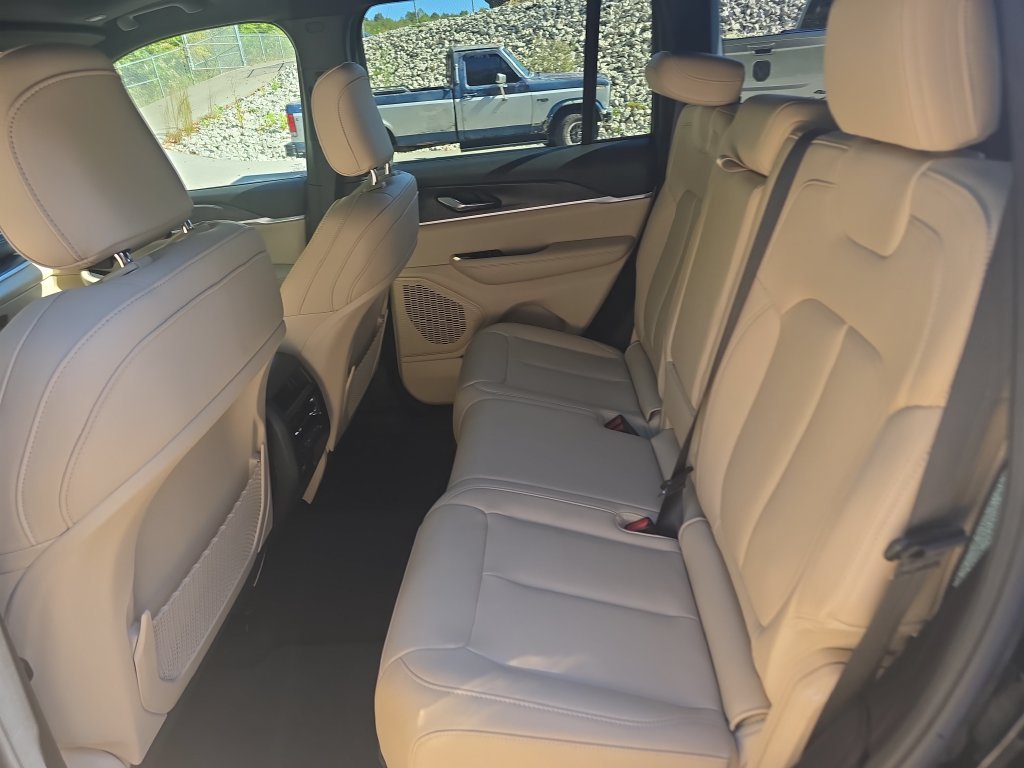Used 2024 Black Jeep Limited image 16