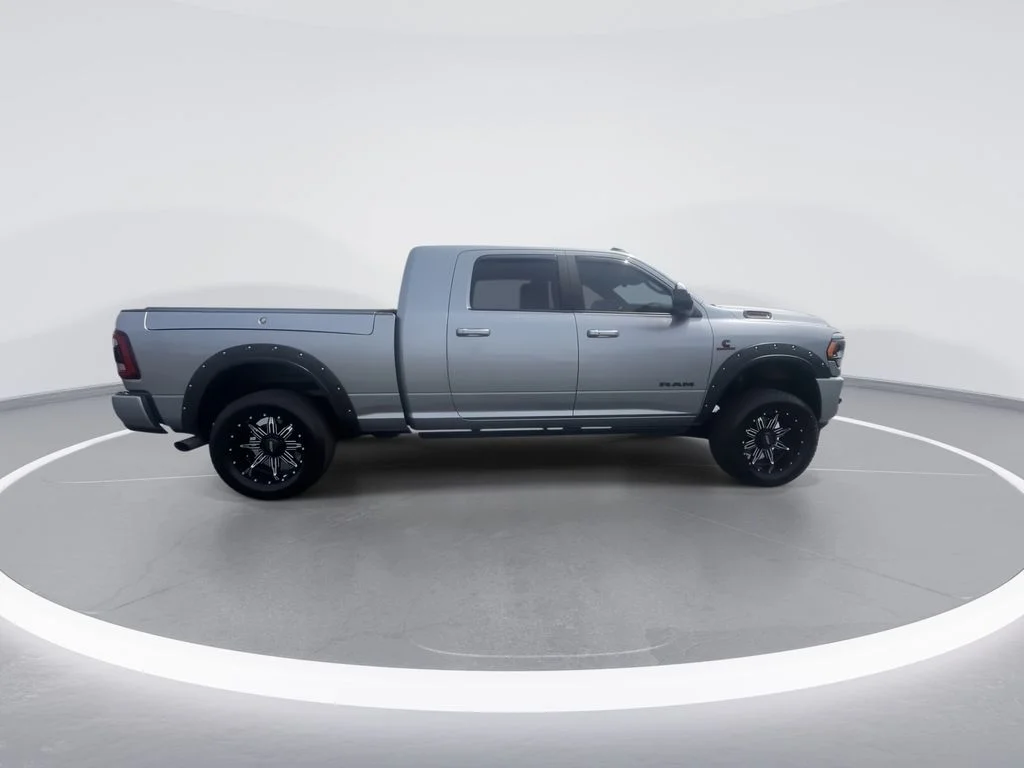 Used 2022 Silver Ram Limited image 9