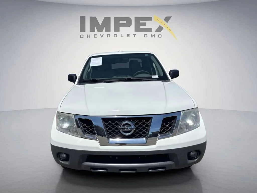 Used 2016  Nissan SV image 8
