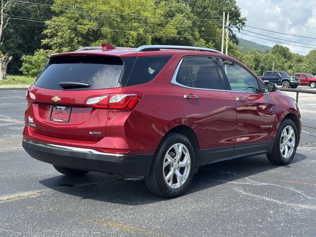 Used 2018 CAJUN RED TINTCOAT Chevrolet Premier image 7
