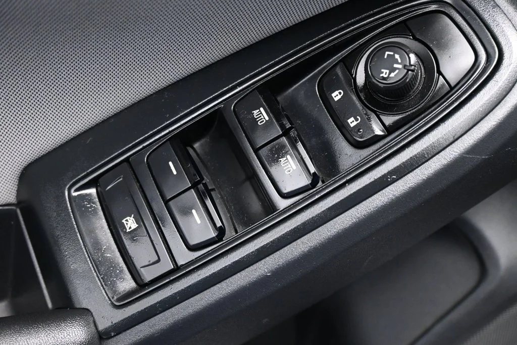 Used 2019 Gray Subaru 2.0i Premium image 10