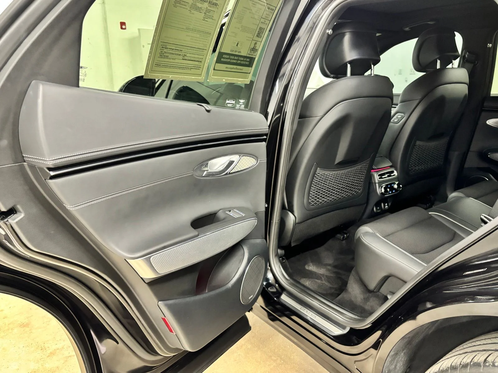 Used 2024 Black Genesis 2.5T image 18