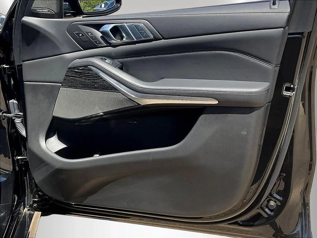 2022 BMW X7 M50i - Photo 28