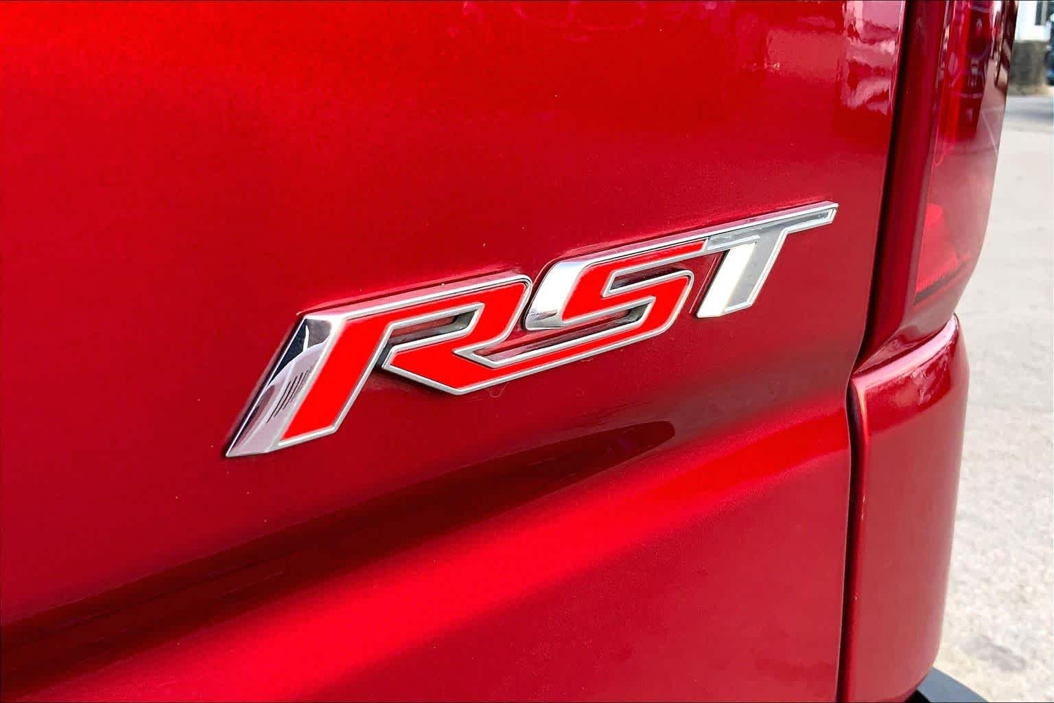 Used 2021 Cherry Red Tintcoat Chevrolet RST image 10