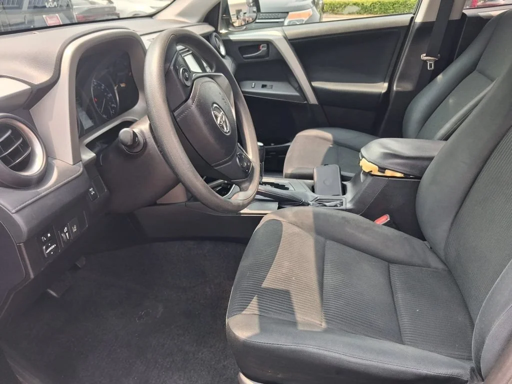 Used 2017  Toyota LE image 11