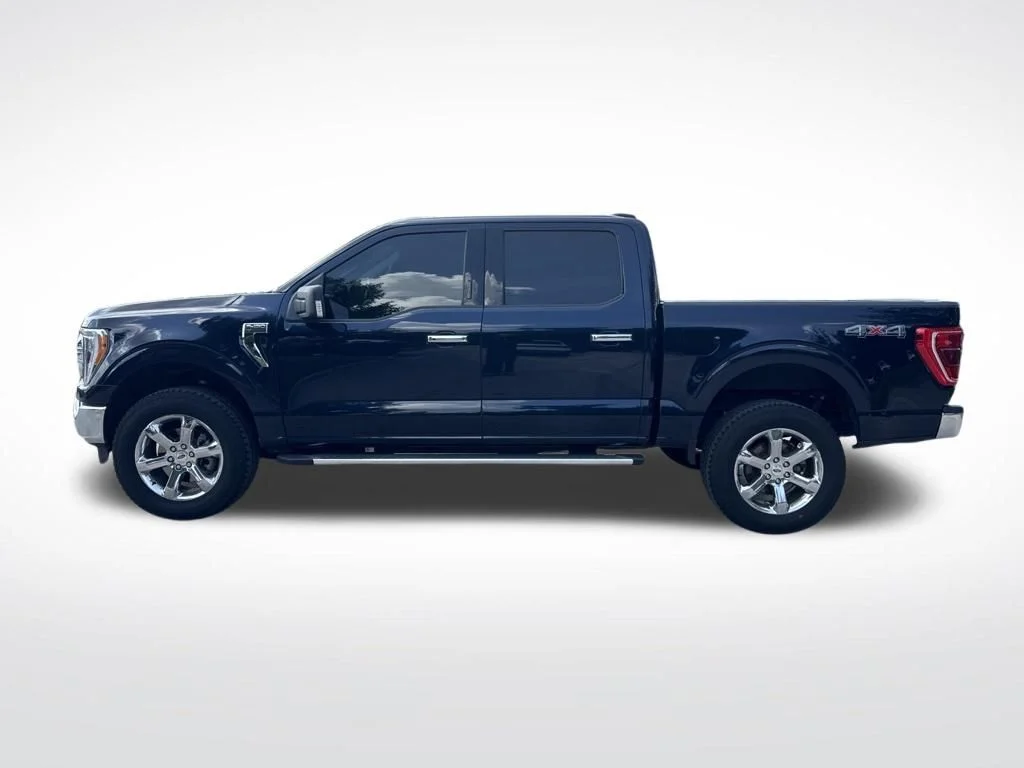 Used 2022 Blue Metallic Ford XLT image 8