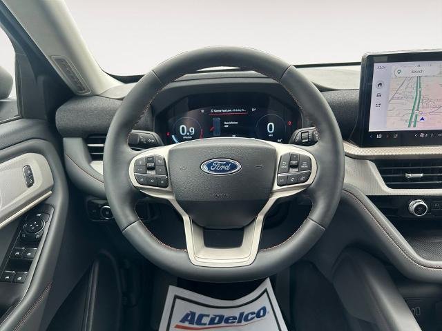 New 2026 Star White Metallic Tri-Coat Ford Active image 13