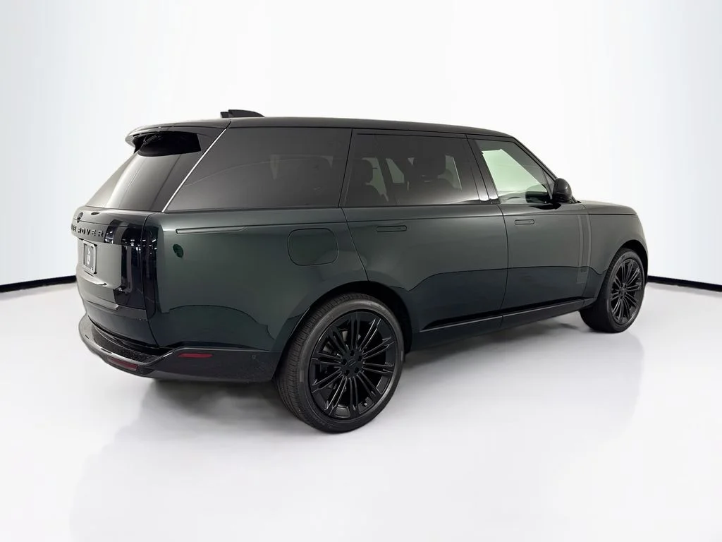 New 2026 British Racing Green Land Rover SE image 5