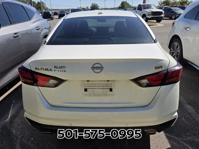 Certified Used 2024 White Nissan 2.5 SR image 3