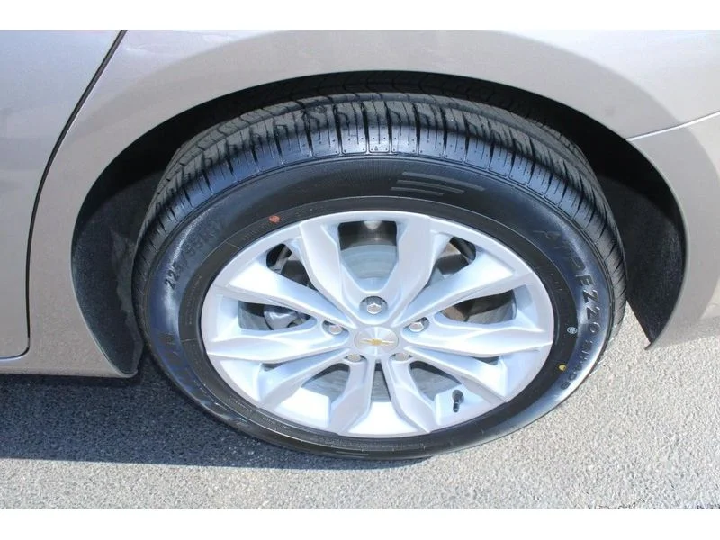 2025 Chevrolet Malibu 1LT - Photo 7