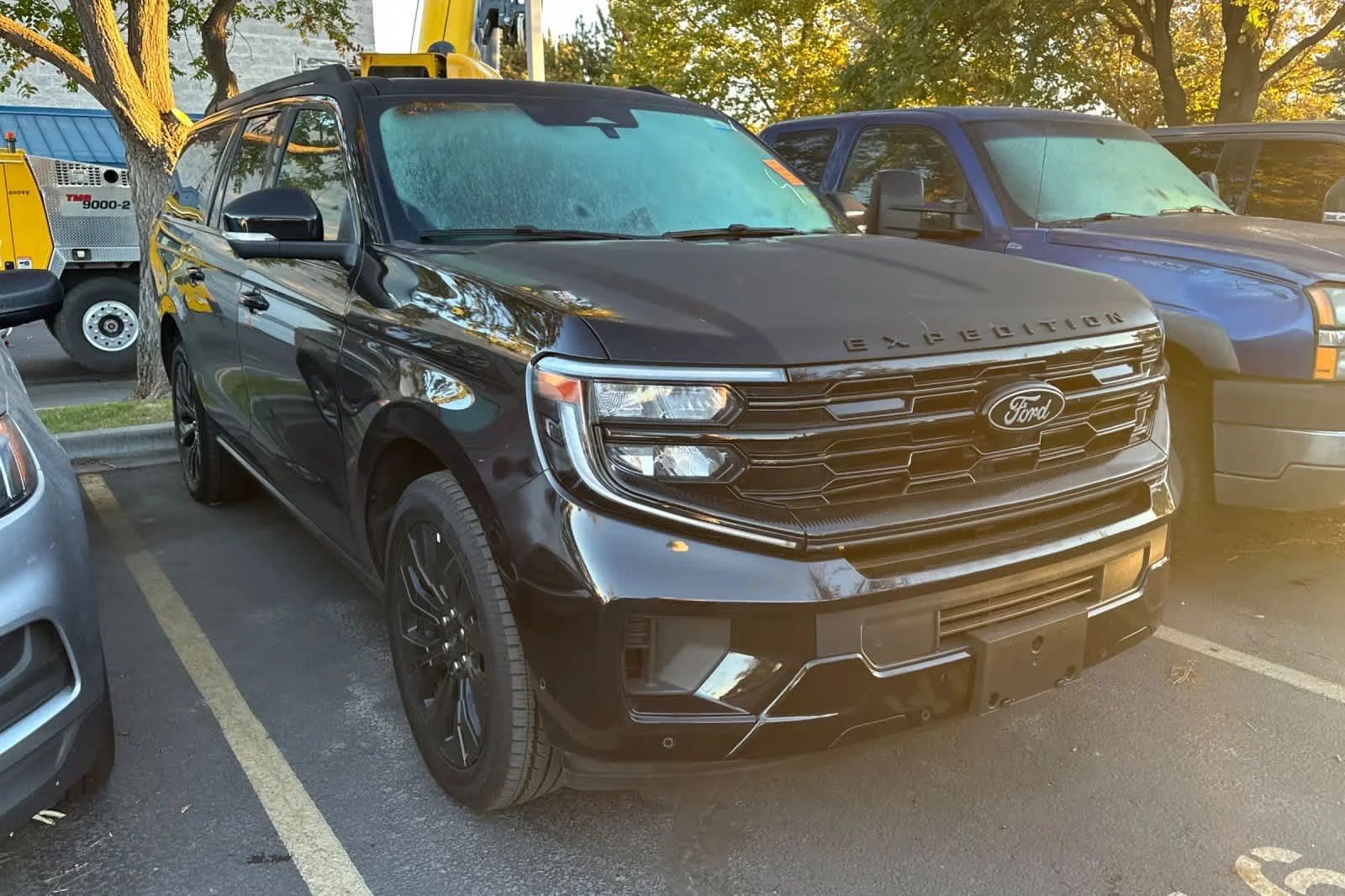 Used 2025 Agate Black Metallic Ford Platinum image 3