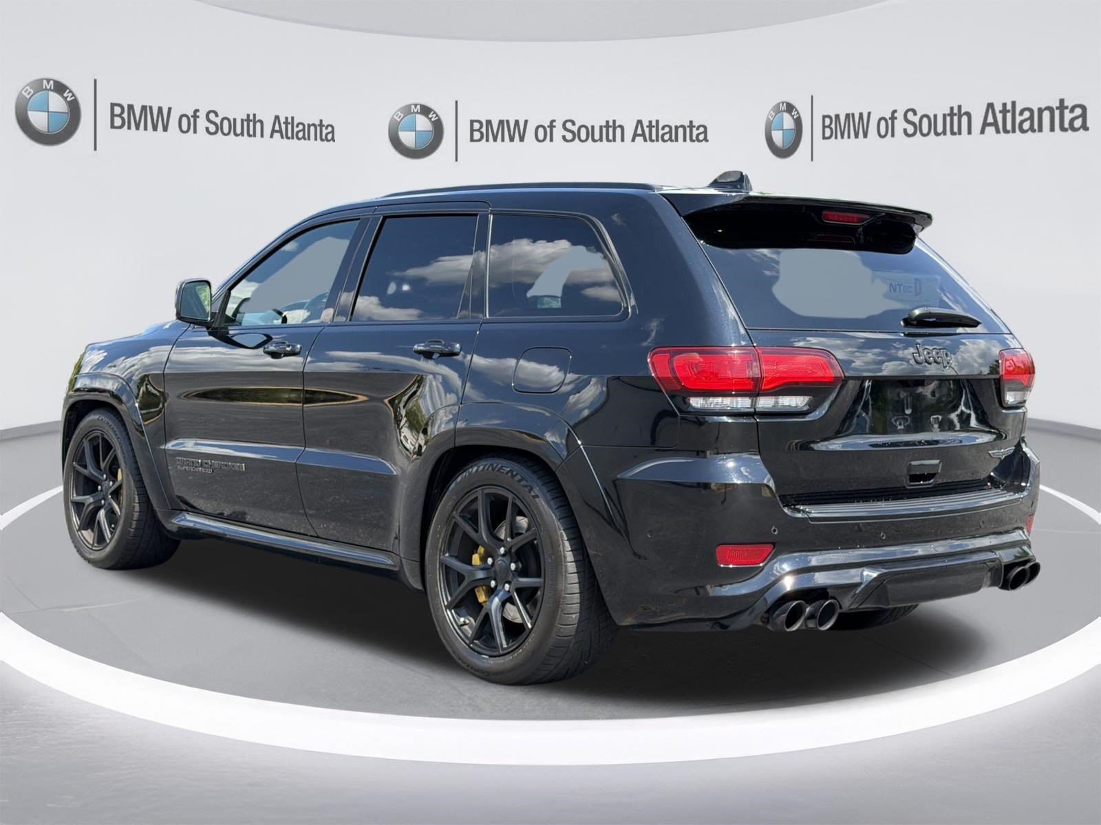 Used 2019 Diamond Black Crystal Pearlcoat Jeep Trackhawk image 21