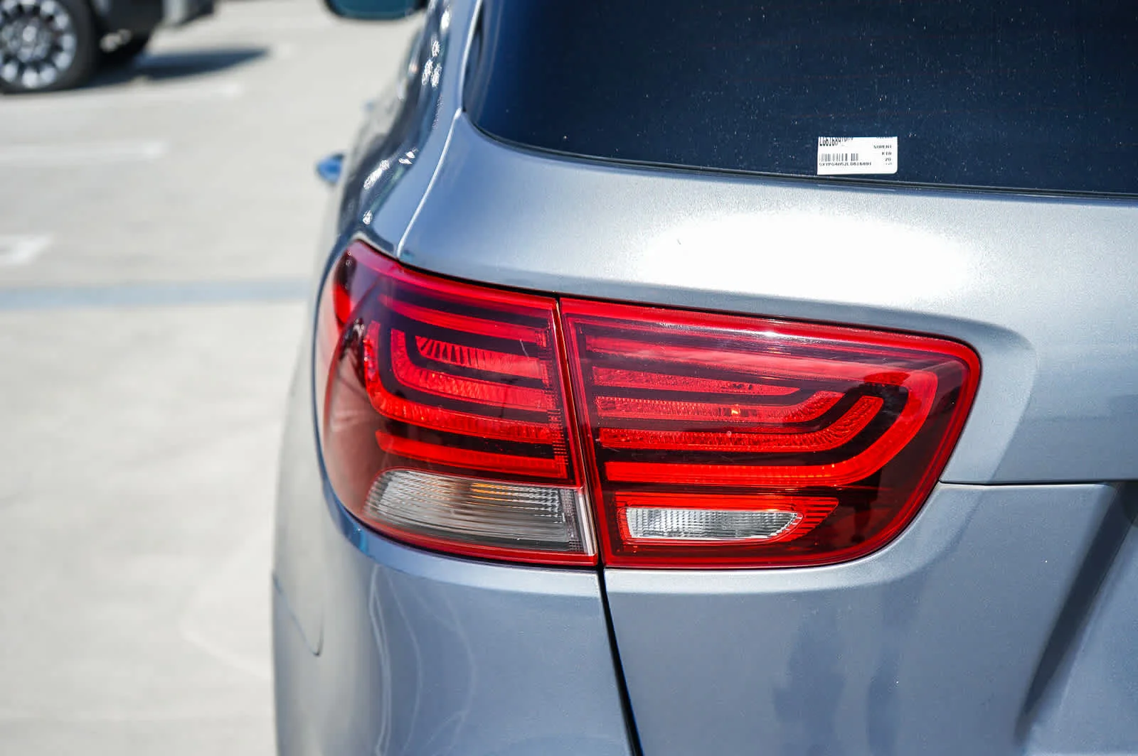 Used 2020 Everlasting Silver Kia LX V6 image 9