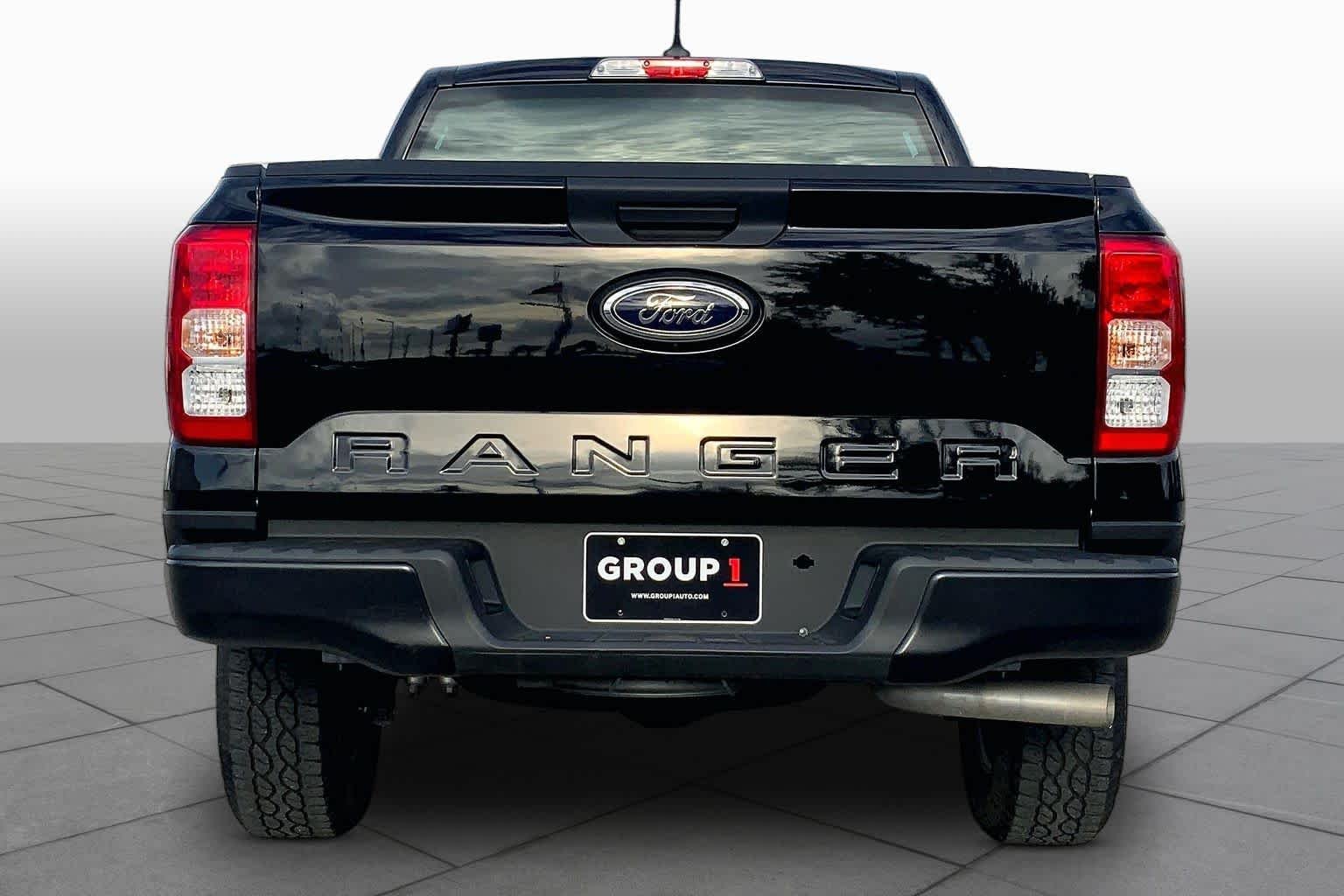Used 2025 Shadow Black Ford XL image 5