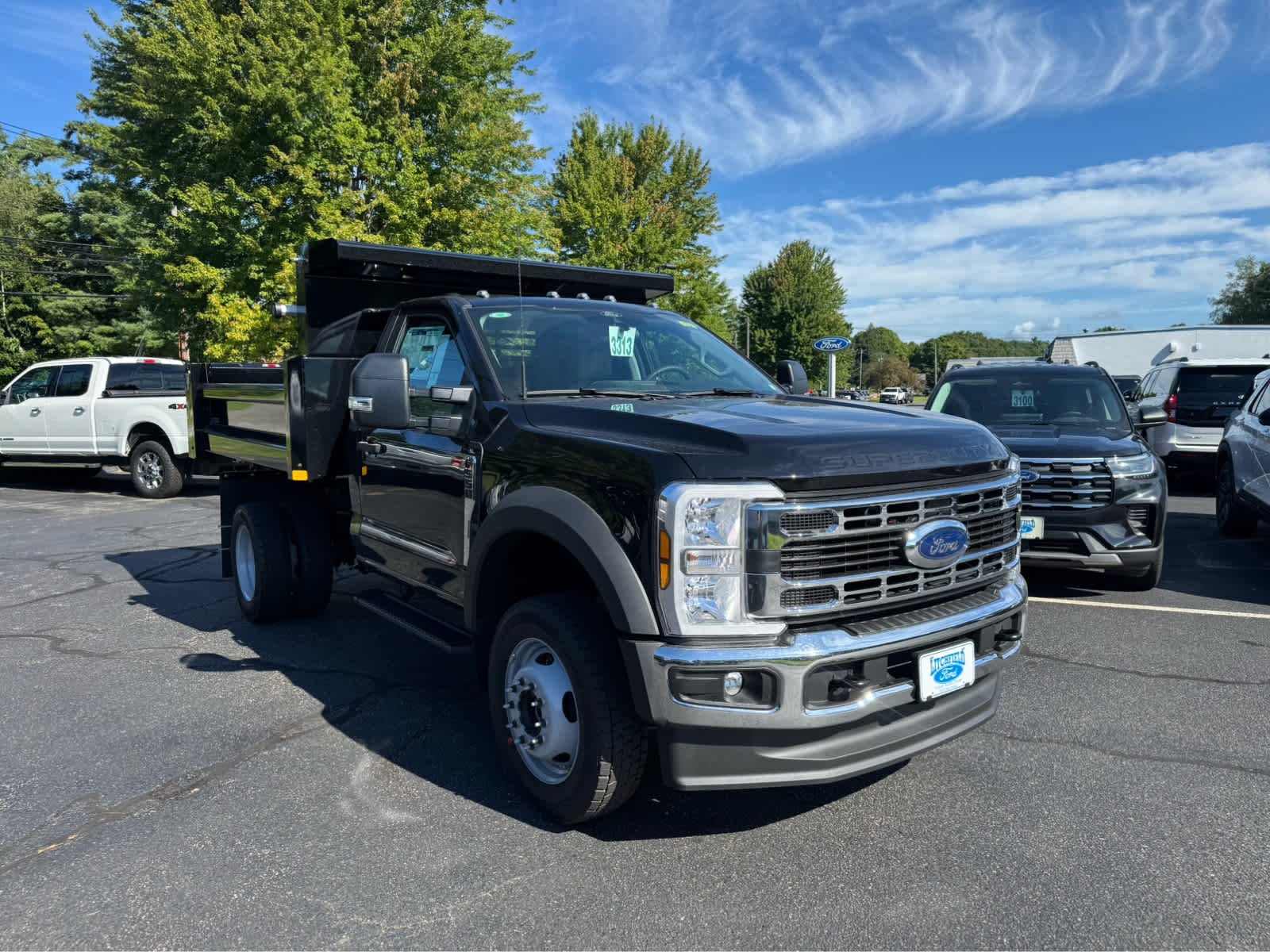 New 2026 Agate Black Metallic Ford XL image 9