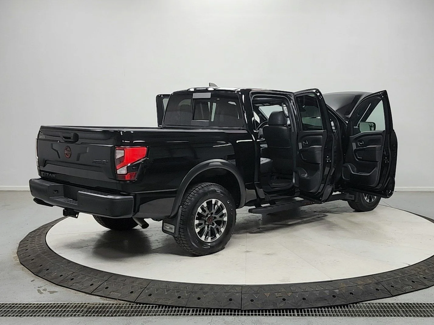 Used 2024 Black Nissan PRO-4X image 15