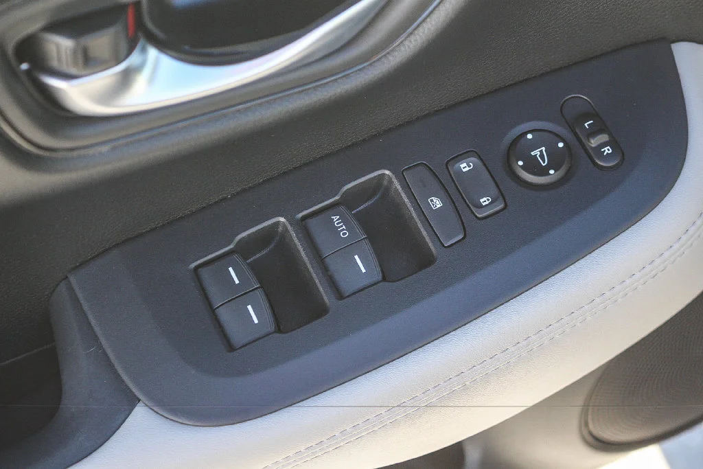 2025 Honda HR-V LX - Photo 49