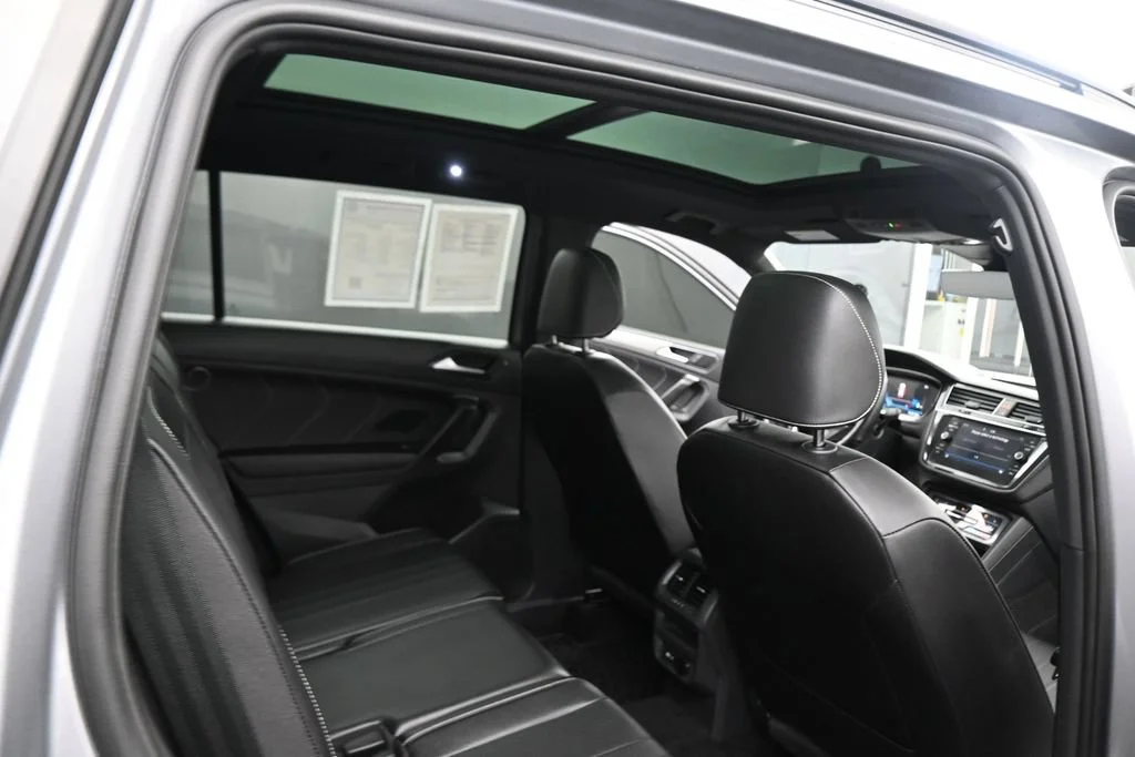Used 2024  Volkswagen 2.0T SE R-Line Black image 47