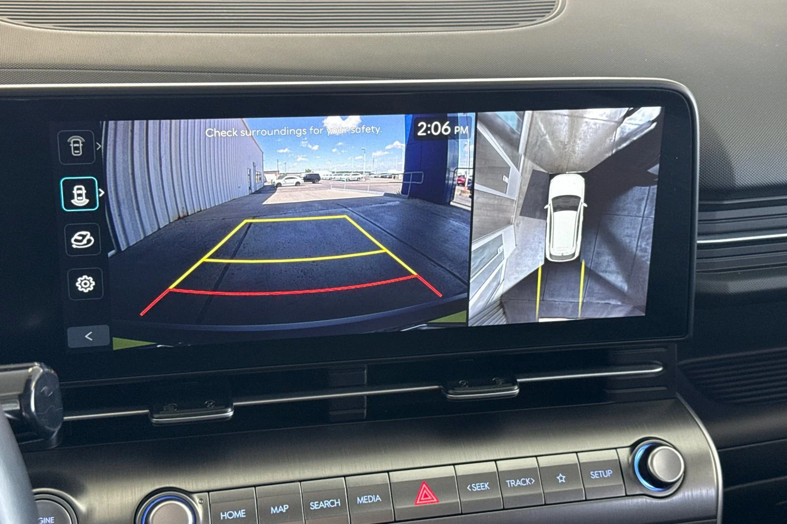 Used 2025 Neoteric Yellow Hyundai Limited image 20