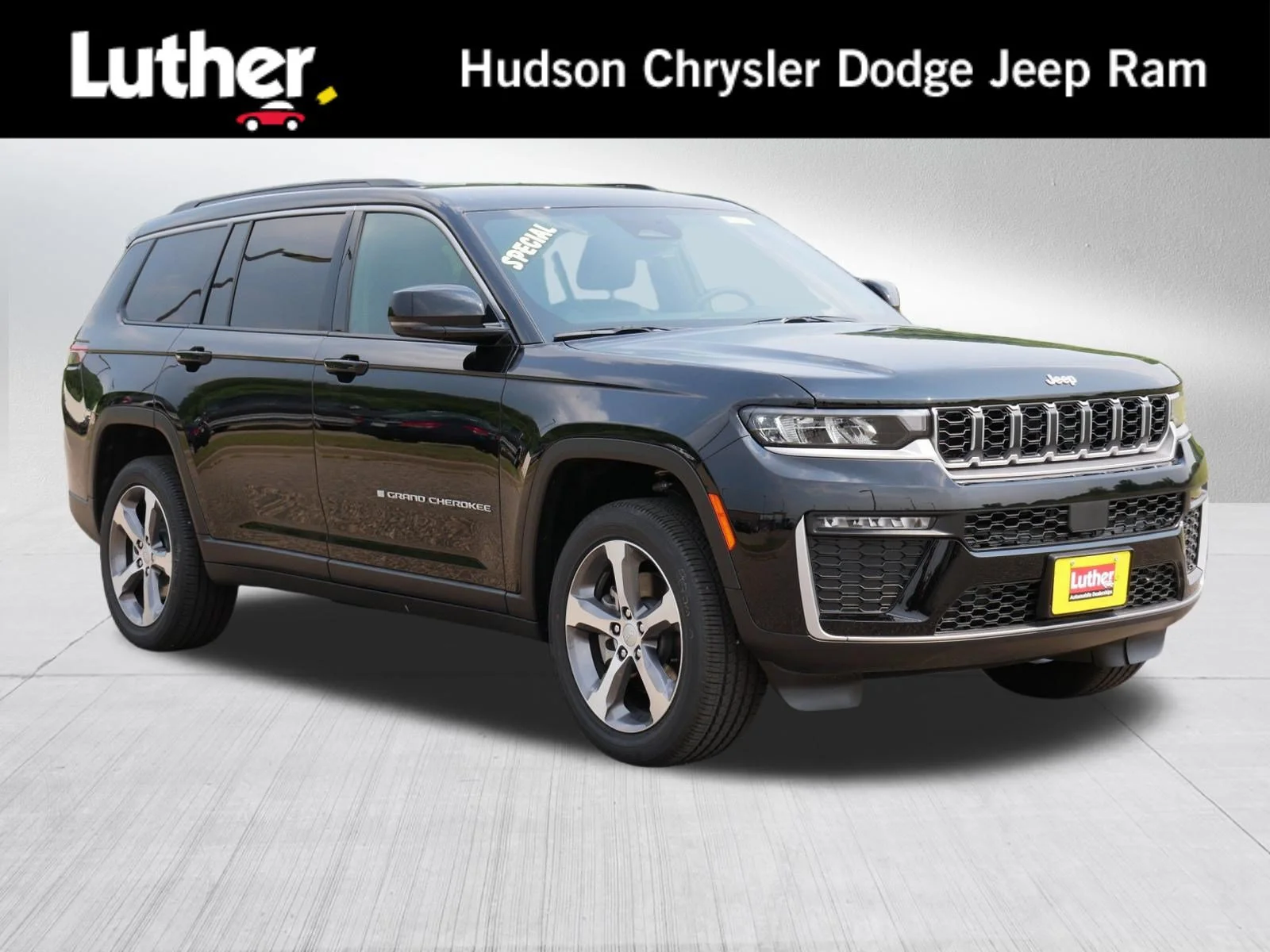 New 2026 Diamond Black Crystal Pearlcoat Jeep Limited image 1