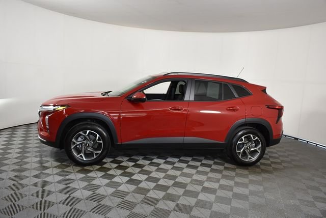 2026 Chevrolet Trax LT - Photo 6