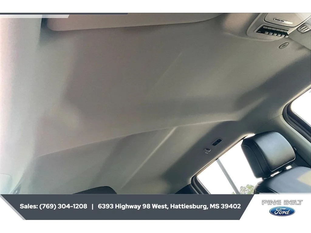 New 2027 Carbonized Gray Metallic Ford F-250® Lariat® image 17