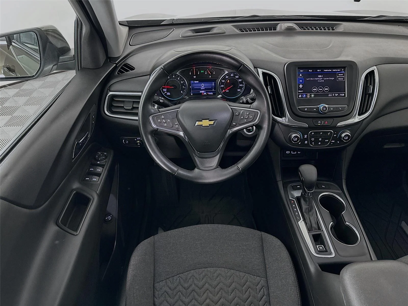 Used 2023 Chevrolet Equinox LT with VIN 3GNAXUEG1PL258027 for sale in Winona, Minnesota