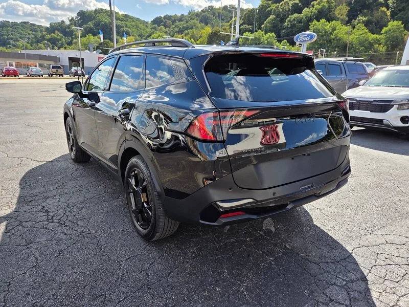 Used 2026 Black Kia X-Line image 5