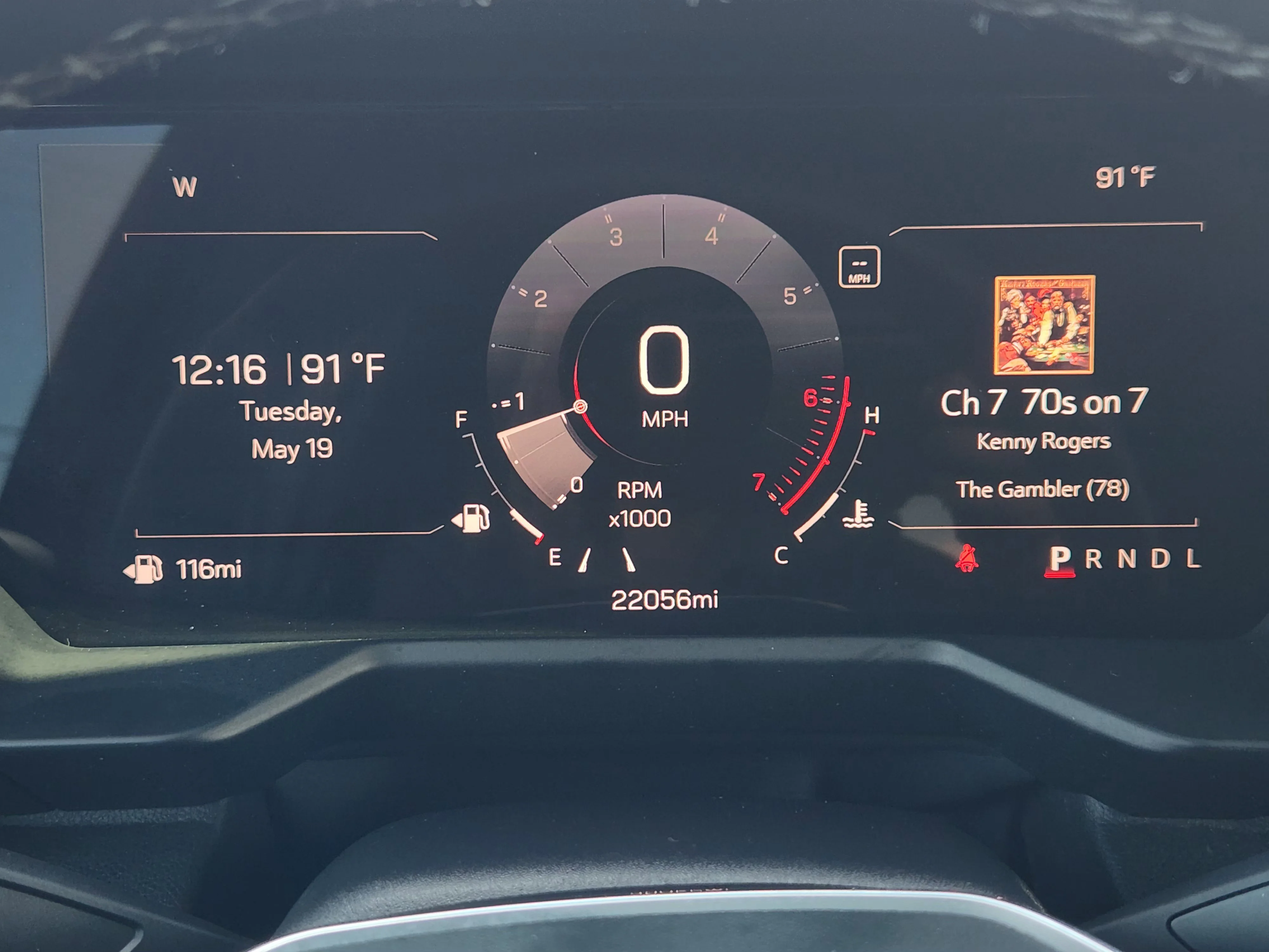 Used 2024 Summit White GMC Elevation image 17