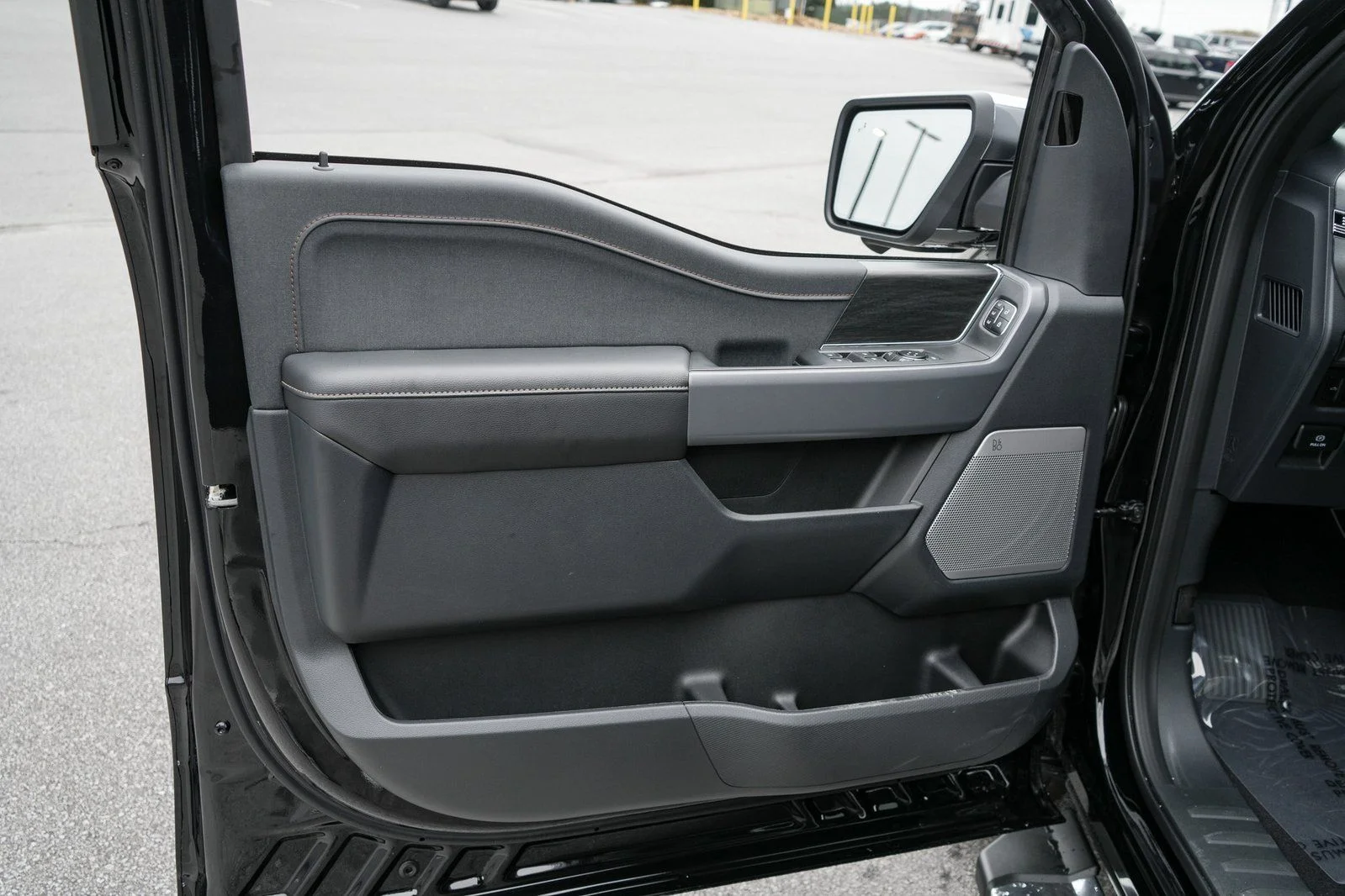 New 2026 Agate Black Metallic Ford Lariat® image 16