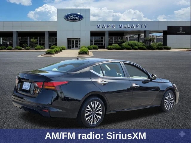 Used 2025 Black Nissan 2.5 SV image 5