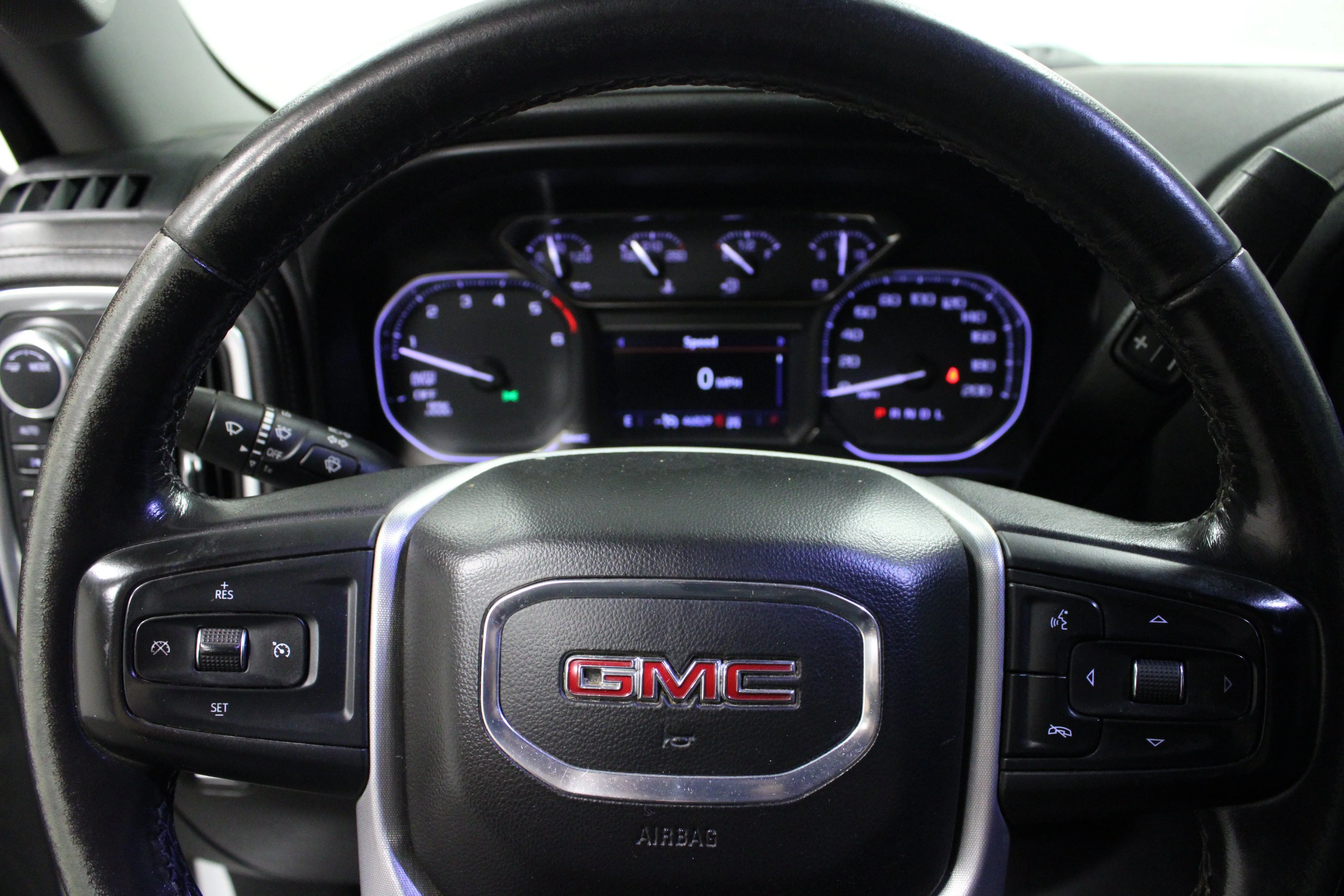 Used 2021 Summit White GMC SLE image 19
