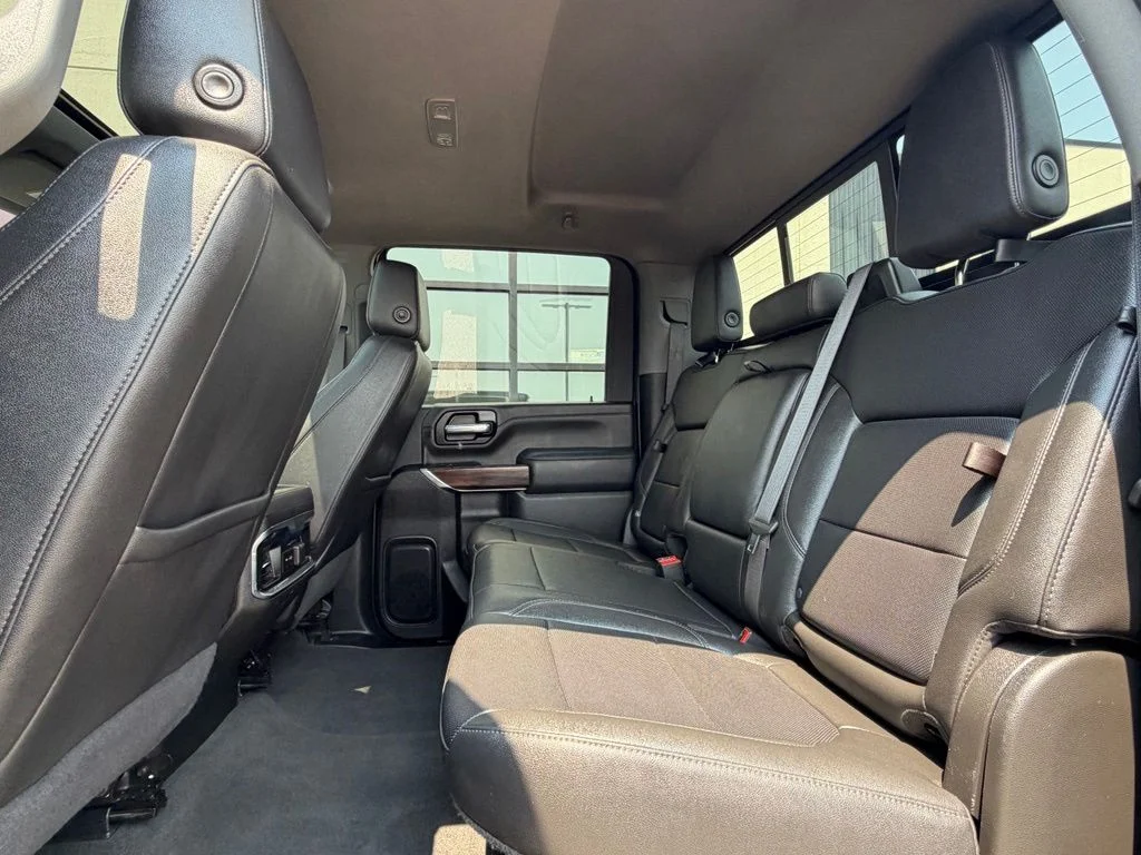 Used 2022 Black GMC SLT image 22