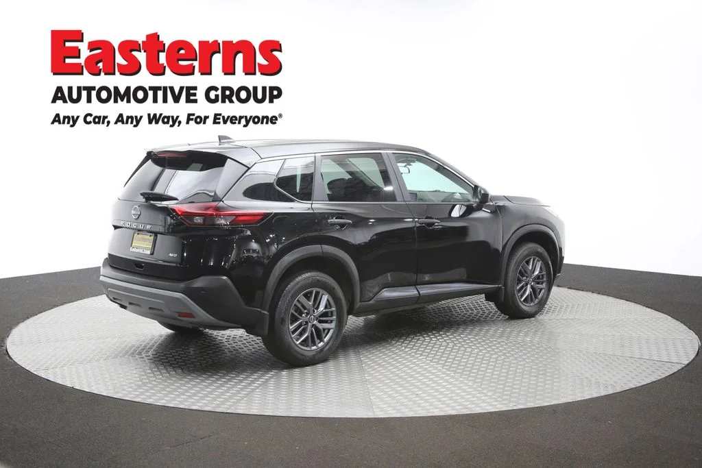 Used 2023 Black Nissan S image 41