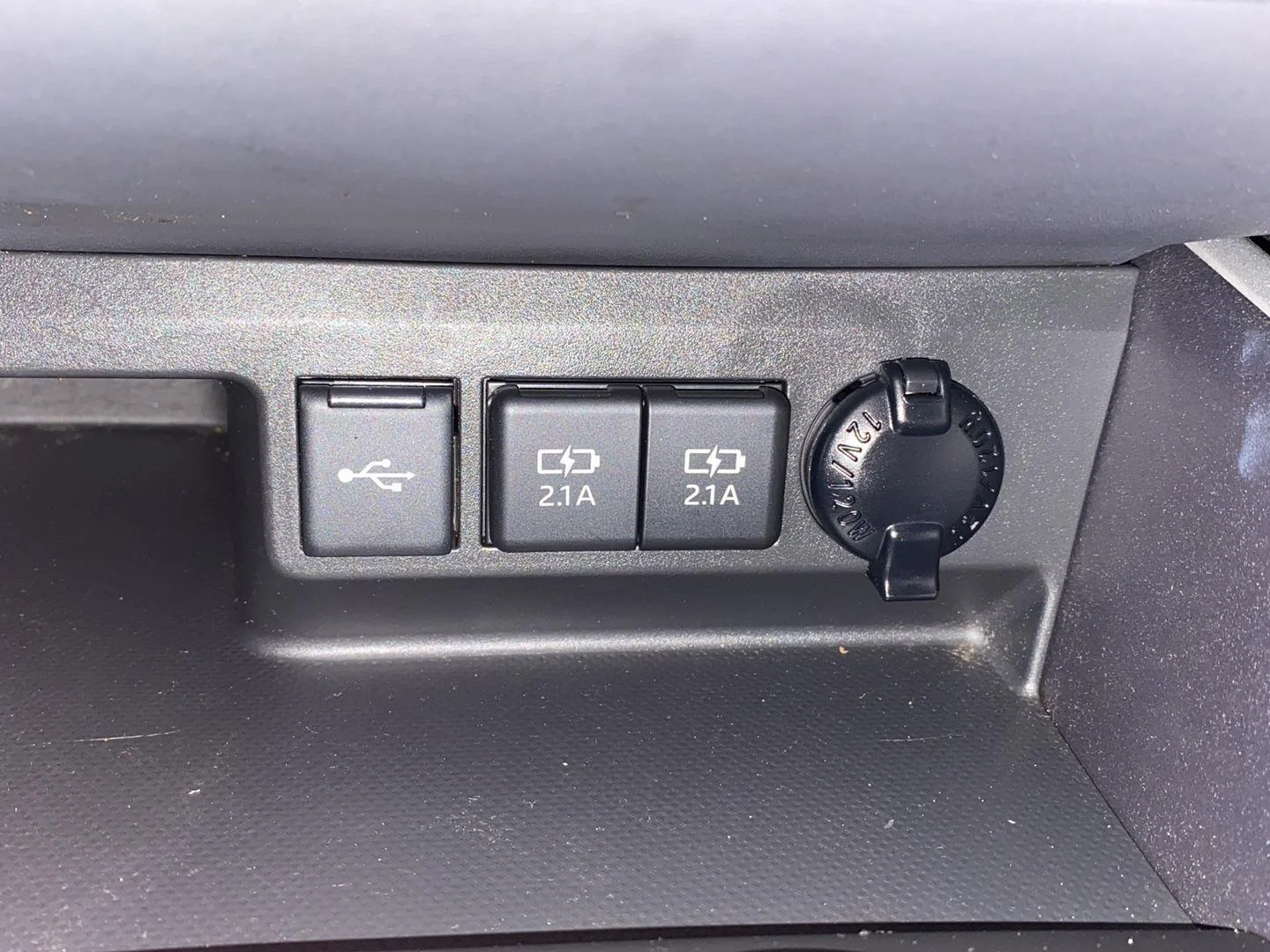 Used 2021 Magnetic Gray Metallic Toyota XLE image 16