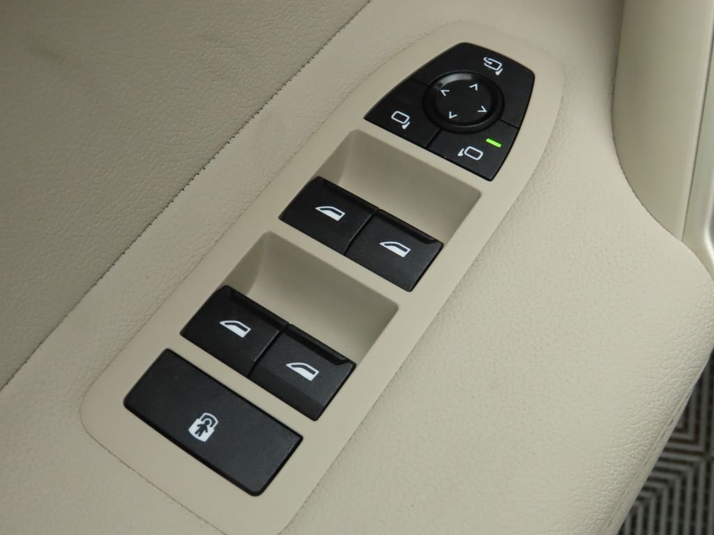 2026 BMW iX 60 - Photo 25